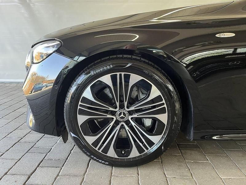 Gebraucht Mercedes E300 313 PS (230 kW) 2025 Schwarz Limousine