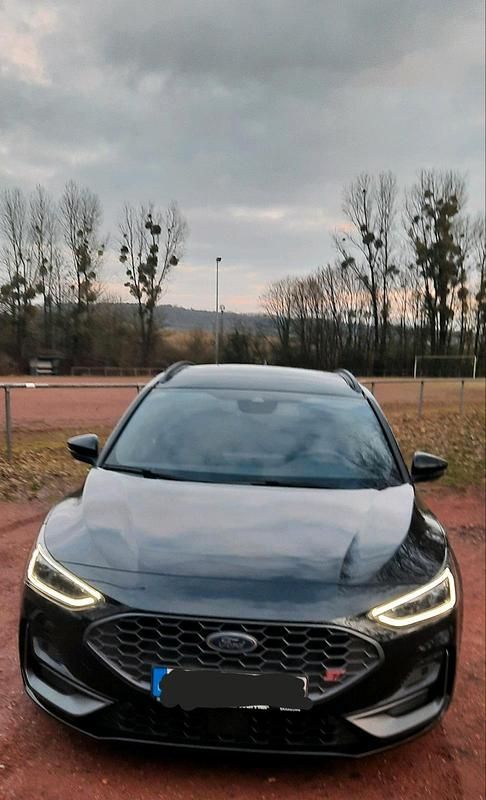 Gebraucht Ford Focus ST-Line 280 PS (205 kW) 2023 Schwarz Kombi