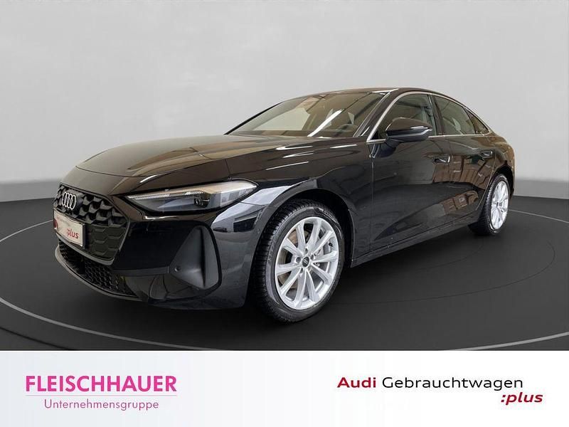 Mythosschwarz metallic Gebraucht 2025 Audi A5 Sport Coupé | 45.890 € (Superpreis) - Bild 1/4