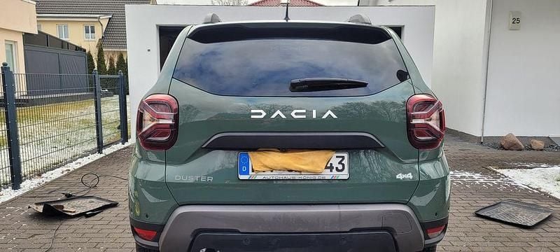 Gebraucht Dacia Duster Journey 150 PS (110 kW) 2023 Grün SUV