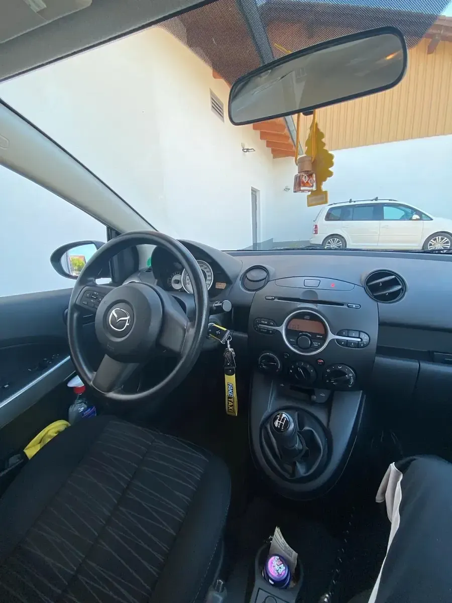 Usata Mazda 2 75 CV (55 kW) 2008 Grigio Utilitaria