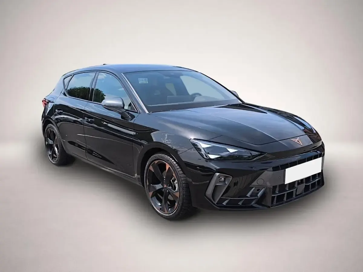 Gebraucht Cupra Leon 150 PS (110 kW) 2025 Manufacturer Limousine