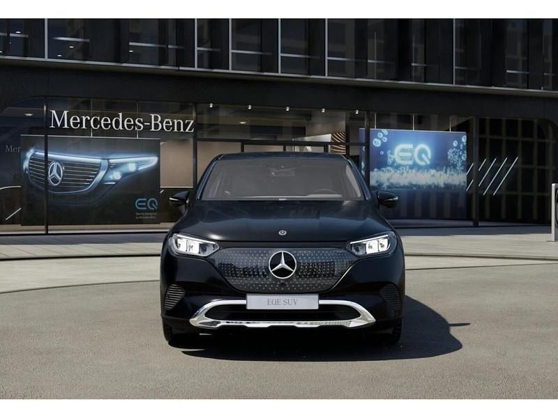 Gebraucht Mercedes EQE300 180 kW (245 PS) 2024 Schwarz obsidianschwarz metall SUV