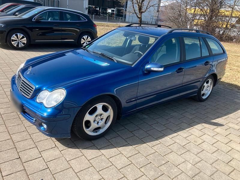 Gebraucht Mercedes C220 150 PS (110 kW) 2005 Blau Kombi