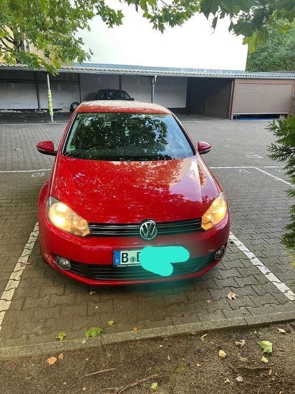Rot Gebraucht 2012 VW Golf VII Comfortline Limousine | 8.700 € (Fairer Preis) - Bild 1/4