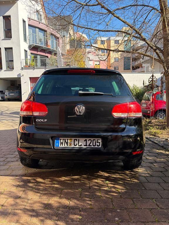 Gebraucht VW Golf VI Team 80 PS (58 kW) 2010 Schwarz Kleinwagen