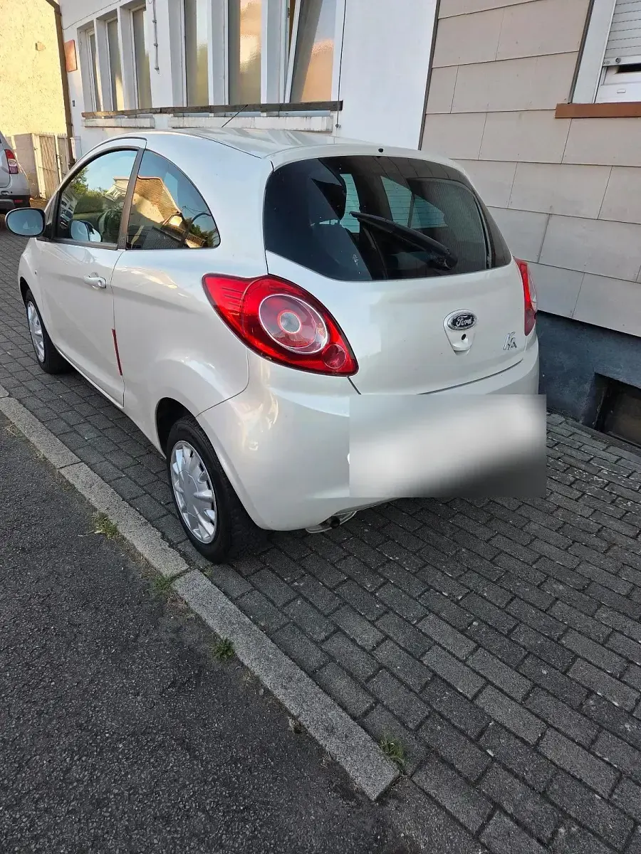 Gebraucht Ford Ka 69 PS (50 kW) 2009 Weiß Kleinwagen