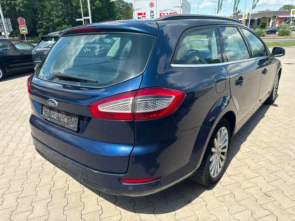 Gebraucht Ford Mondeo Business Edition 140 PS (102 kW) 2012 Blau Kombi