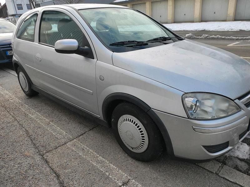 Grau Gebraucht 2006 Opel Corsa Kleinwagen | 650 € (Superpreis) - Bild 1/4