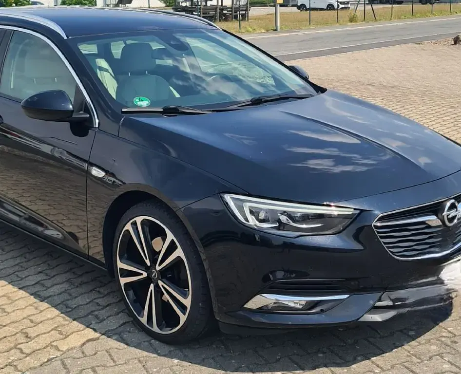 Gebraucht Opel Insignia 209 PS (153 kW) 2018 Schwarz Limousine