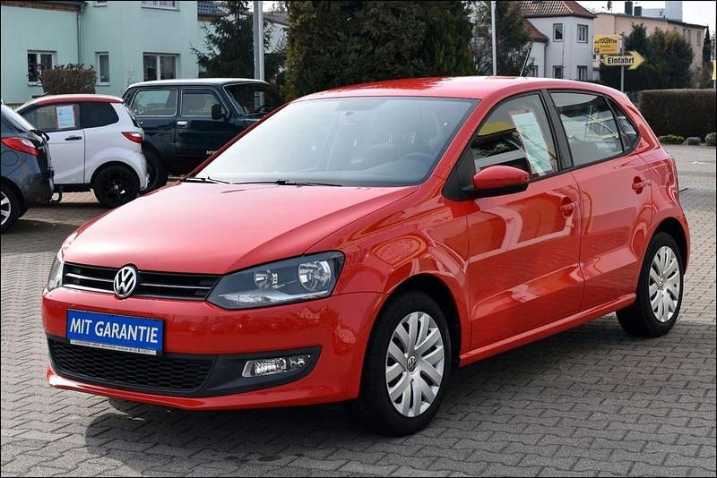 Gebraucht VW Polo Comfortline 69 PS (50 kW) 2011 Rot Kleinwagen