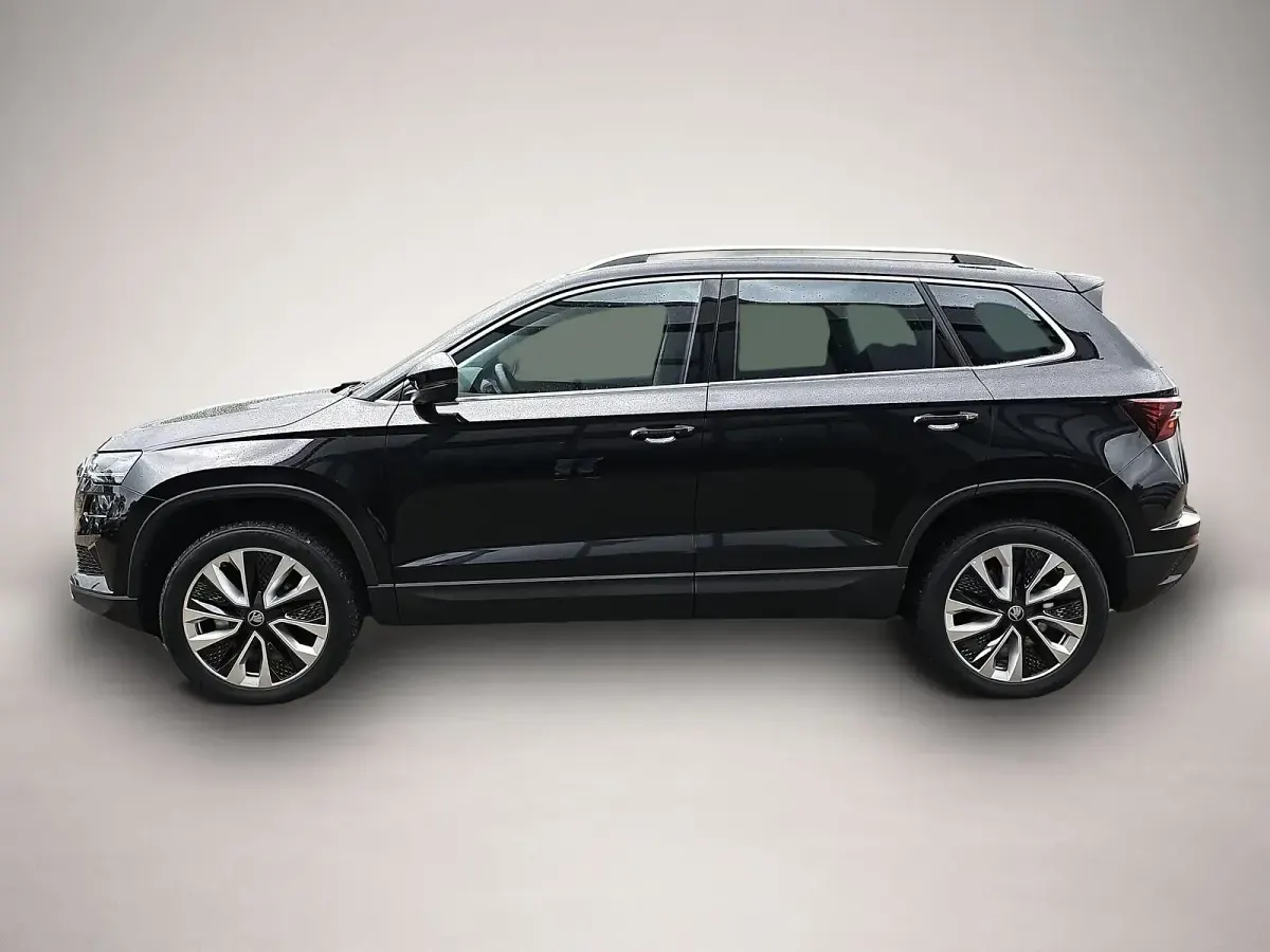 Neu Skoda Karoq Selection 150 PS (110 kW) 2026 Schwarz SUV