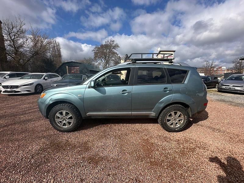 Gebraucht Mitsubishi Outlander Intense 140 PS (102 kW) 2007 Silber SUV