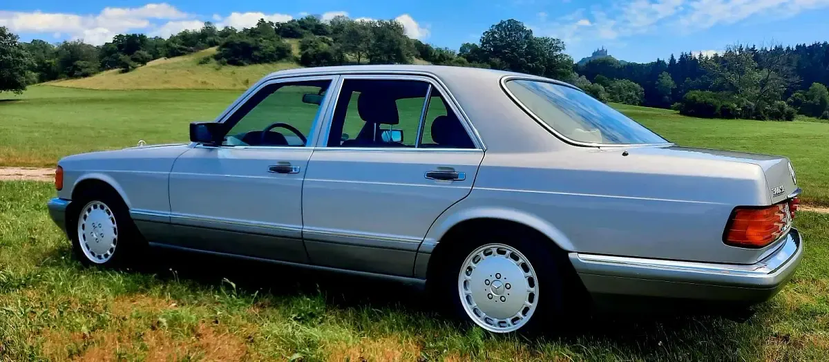 Gebraucht Mercedes 300 180 PS (132 kW) 1986 Silber Limousine