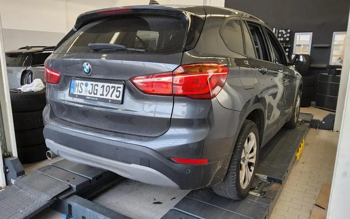Gebraucht BMW X1 Advantage 140 PS (102 kW) 2019 Schwarz SUV