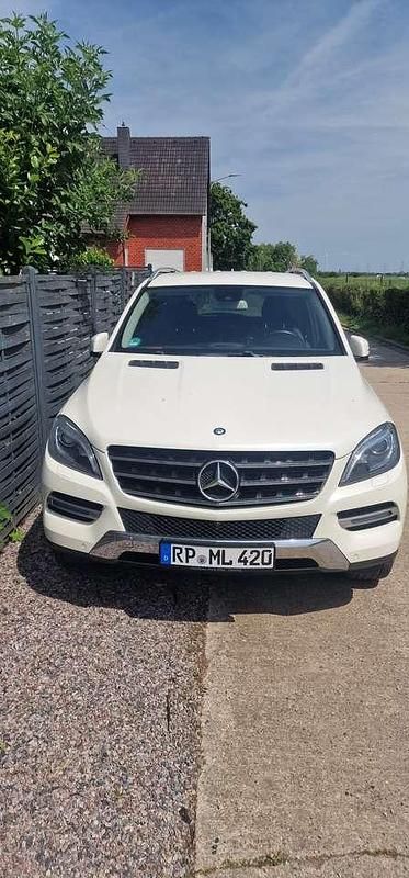 Gebraucht Mercedes ML400 333 PS (244 kW) 2015 SUV