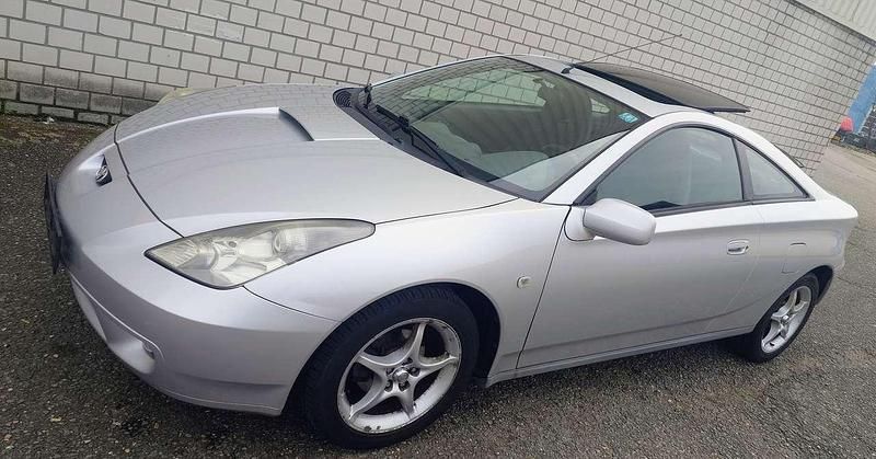 Gebraucht Toyota Celica 143 PS (105 kW) 2000 Silber Coupé