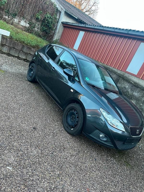 Gebraucht 2010 Seat Ibiza Limousine | 2.499 € (Fairer Preis) - Bild 1/4