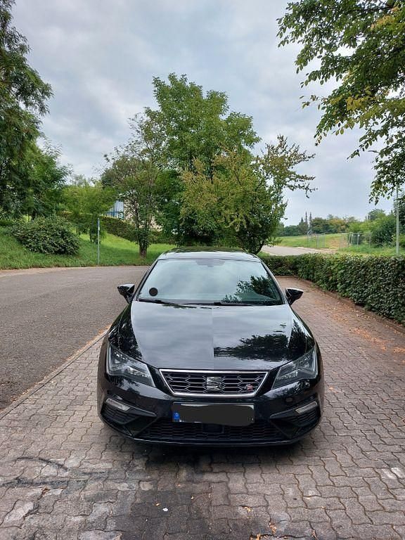 Schwarz Gebraucht 2017 Seat Leon FR Limousine | 12.500 € (Guter Preis) - Bild 1/4