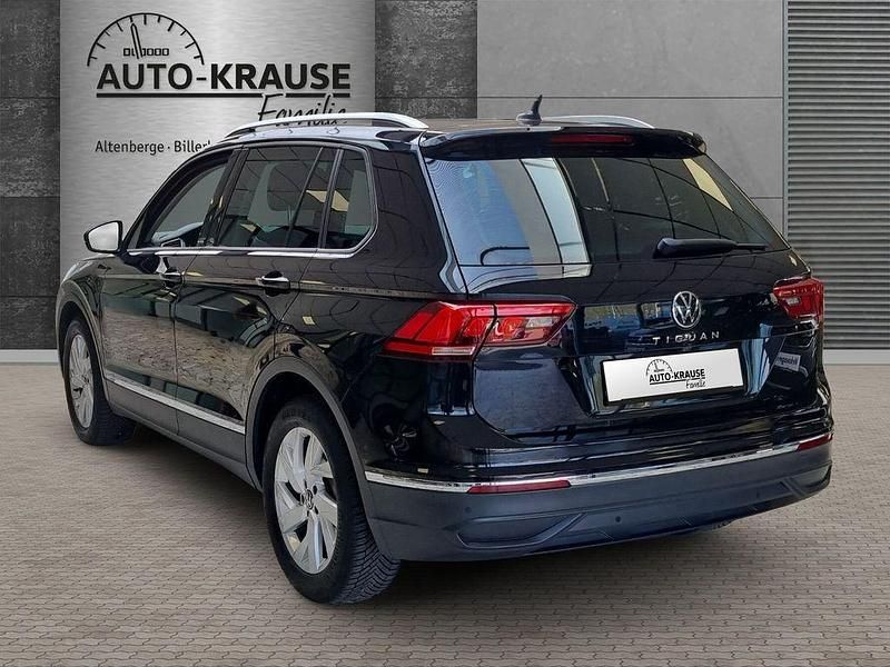Gebraucht VW Tiguan Active 150 PS (110 kW) 2021 Schwarz SUV