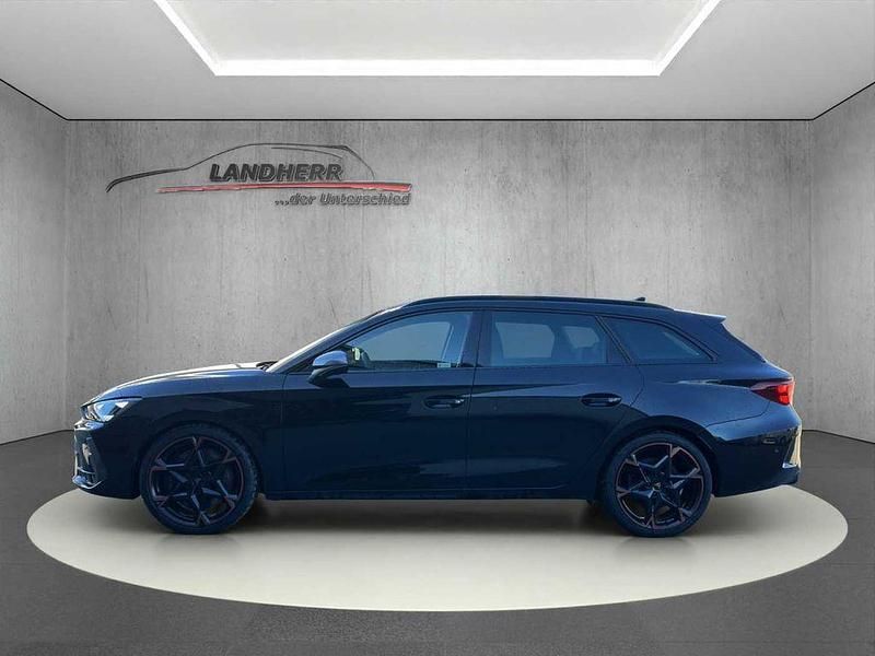Gebraucht Cupra Leon VZ 333 PS (244 kW) 2025 Mitternachtsschwarz Kombi