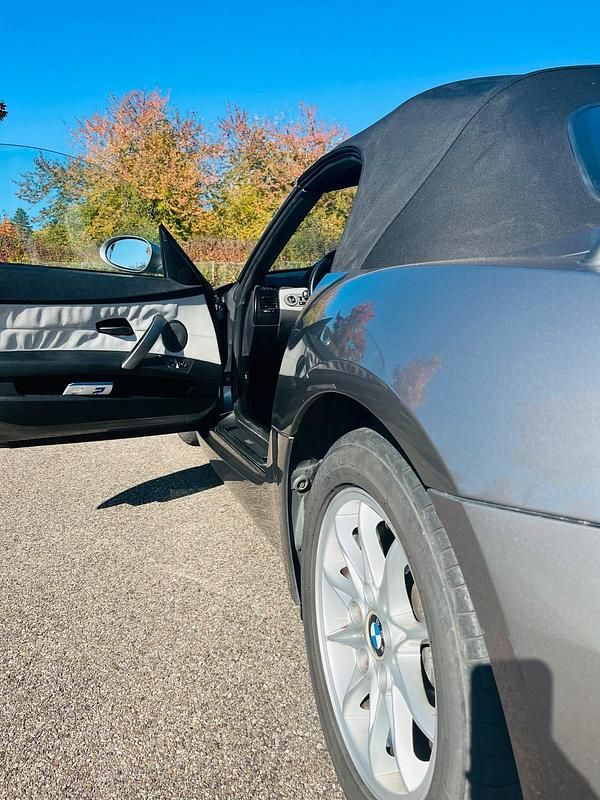 Gebraucht BMW Z4 192 PS (141 kW) 2003 Cabrio