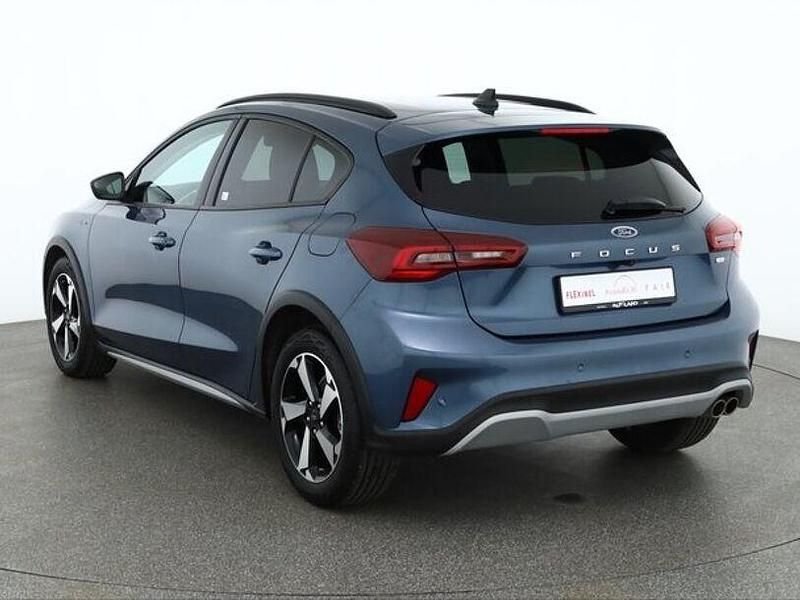 Gebraucht Ford Focus Active 125 PS (91 kW) 2023 Blau Limousine