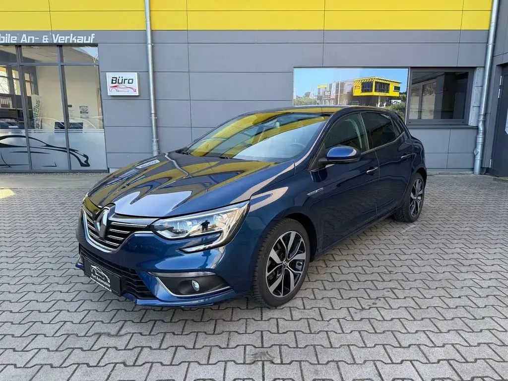 Gebraucht Renault Mégane Bose Edition 159 PS (116 kW) 2018 Blau Limousine
