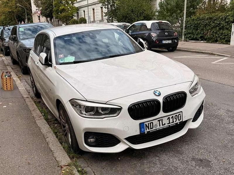 Weiß Gebraucht 2016 BMW 120 M Sport Kleinwagen | 13.500 € (Guter Preis) - Bild 1/4
