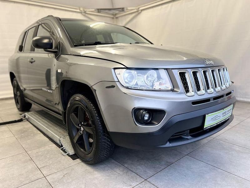 Gebraucht Jeep Compass Limited 170 PS (125 kW) 2012 Grau SUV
