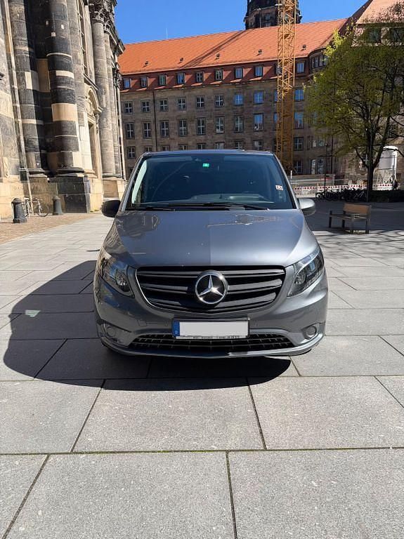 Second-hand Mercedes Vito 163 CP (119 kW) 2022 Gri Van