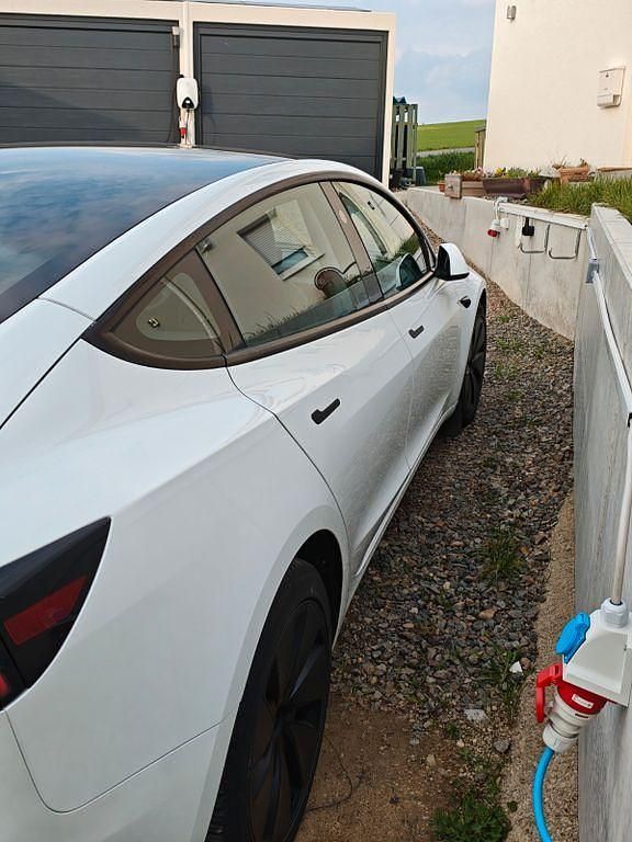 Gebraucht Tesla Model 3 RWD 208 kW (283 PS) 2023 Weiß Limousine