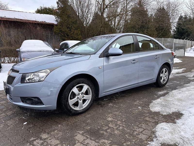 Gebraucht Chevrolet Cruze LS 113 PS (83 kW) 2009 Blau Limousine