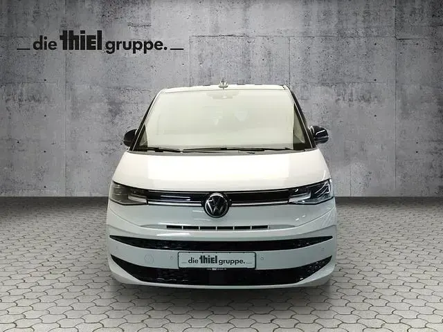 Gebraucht VW Multivan Edition 150 PS (110 kW) 2025 Weiß Van / Kleinbus