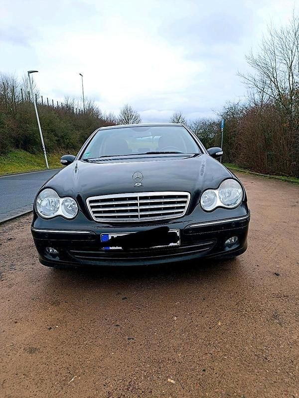 Gebraucht Mercedes C180 143 PS (105 kW) 2006 Schwarz Limousine