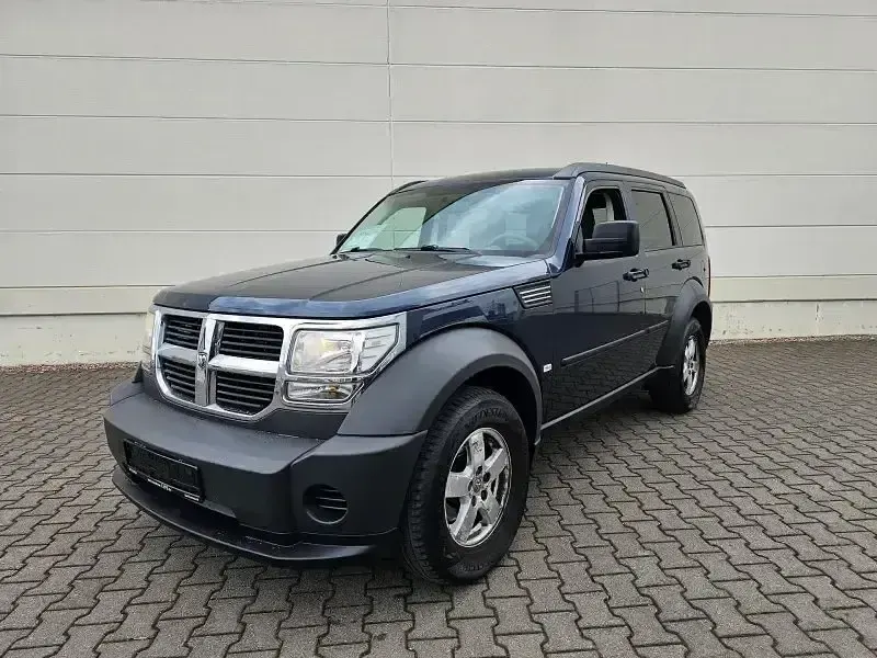 Gebraucht Dodge Nitro SE 177 PS (130 kW) 2011 Modern blue pearl coat SUV