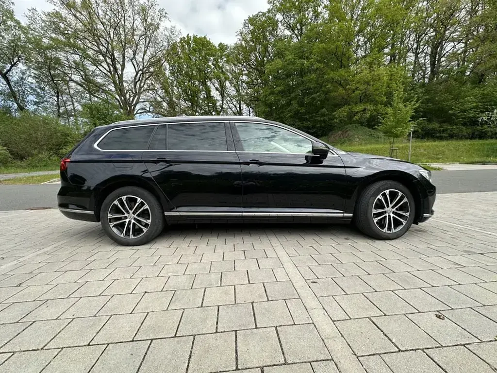 Gebraucht VW Passat Highline 190 PS (139 kW) 2019 Schwarz Kombi
