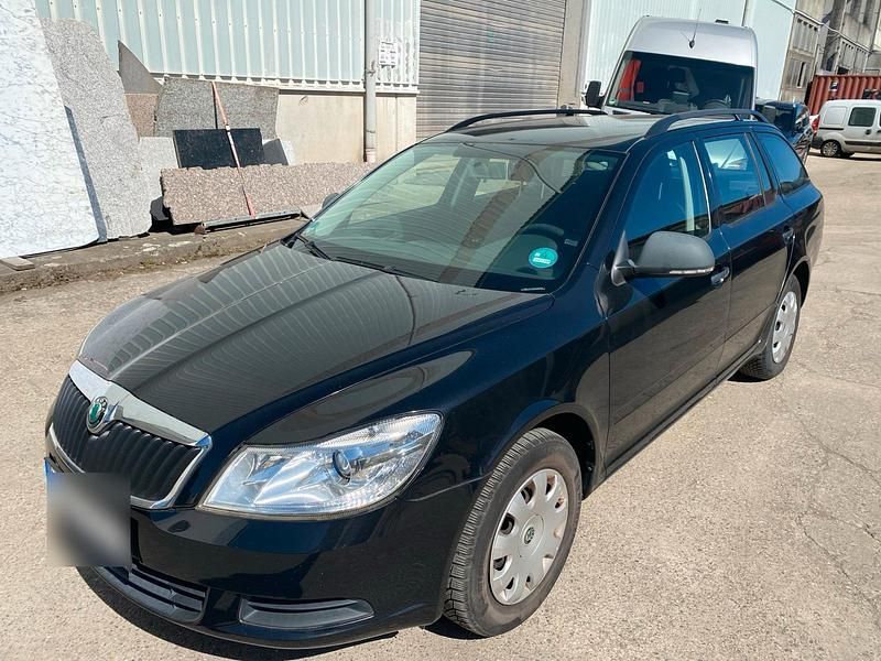 Gebraucht Skoda Octavia 90 PS (66 kW) 2013 Schwarz Kombi