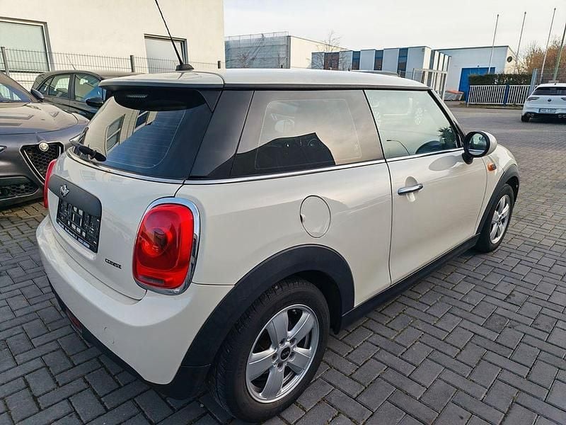 Second-hand Mini ONE 102 CP (75 kW) 2016 Alb Hatchback