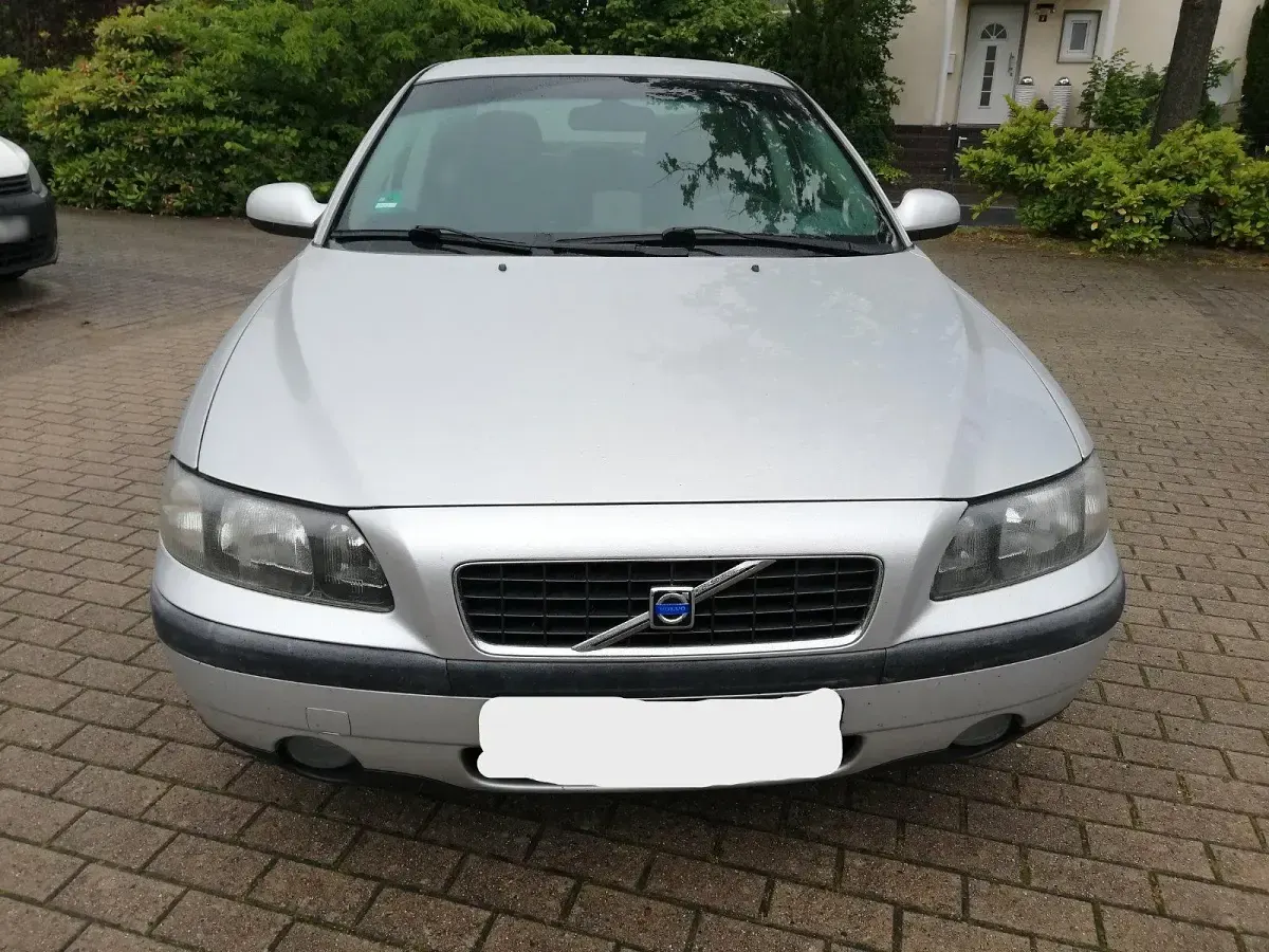 Gebraucht Volvo S60 140 PS (102 kW) 2001 Silber Limousine