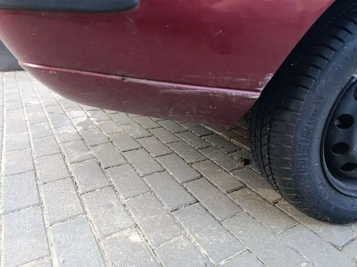 Usado Ford Focus Ambiente 75 CV (55 kW) 2000 Berlina