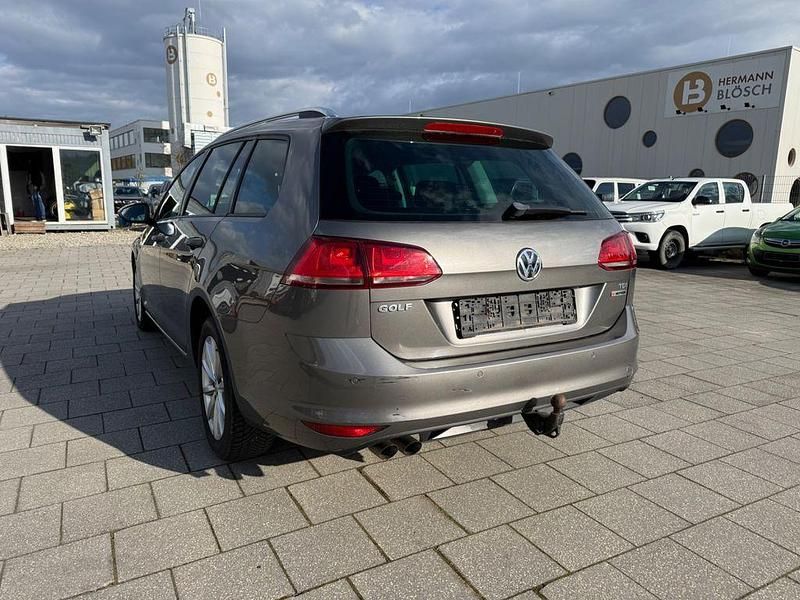 Gebraucht VW Golf VII LOUNGE 110 PS (80 kW) 2015 Grau Kombi