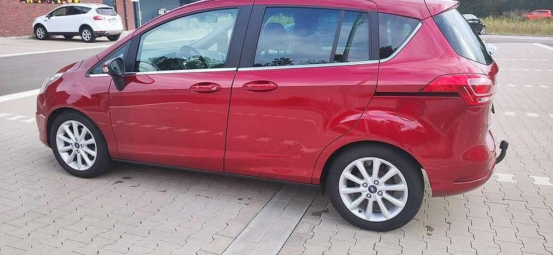 Gebraucht Ford B-MAX Titanium 125 PS (91 kW) 2017 Van / Kleinbus