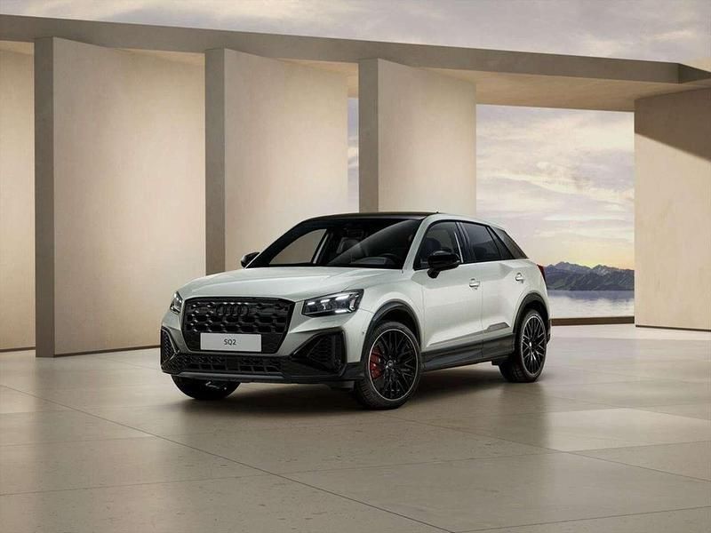 Neu Audi SQ2 300 PS (220 kW) 2026 Tausilber metallic SUV