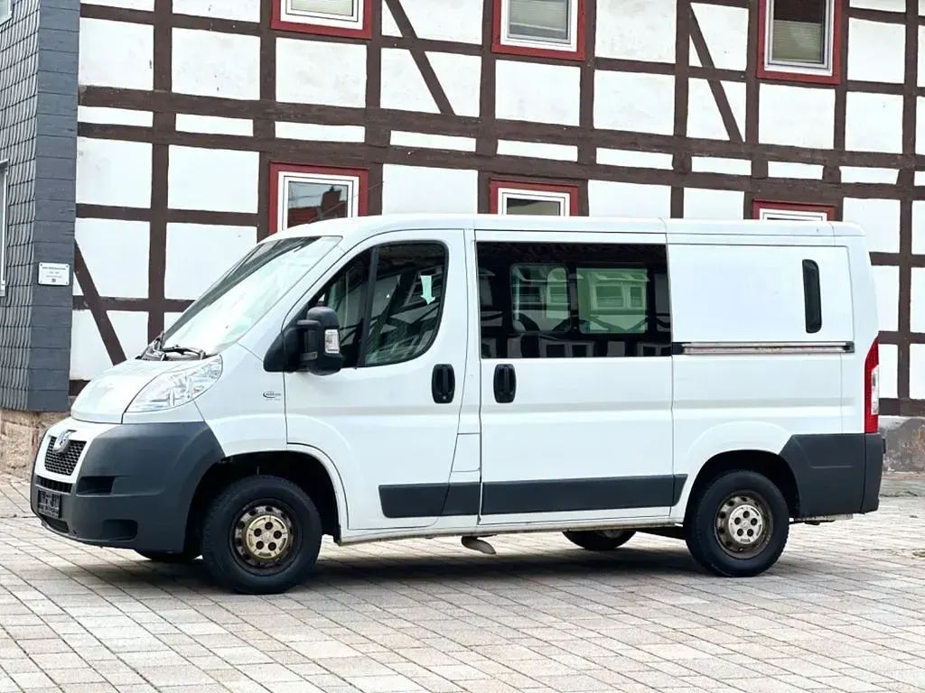 Gebraucht Peugeot Boxer 101 PS (74 kW) 2010 Weiß Van