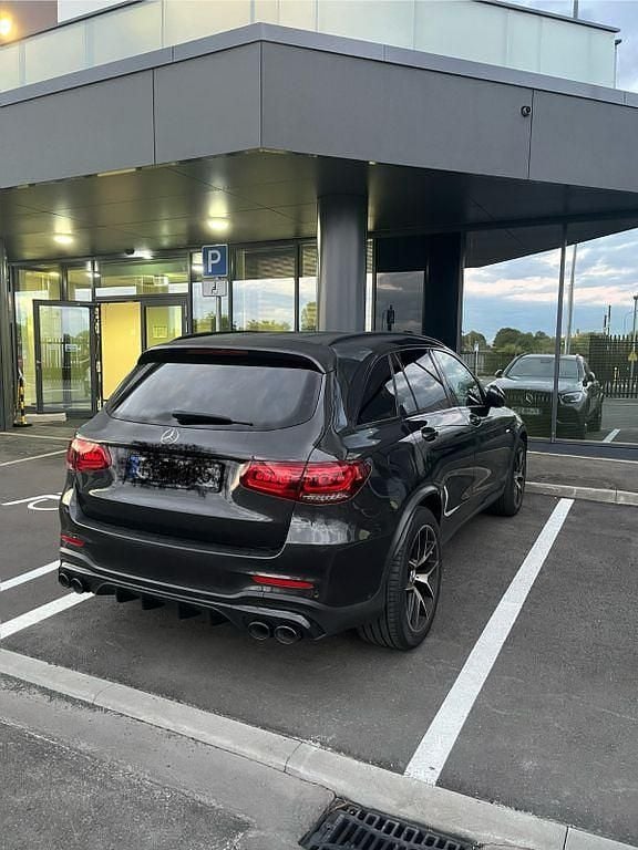 Grau Gebraucht 2020 Mercedes GLC43 AMG AMG SUV | 44.900 € (Fairer Preis) - Bild 1/4