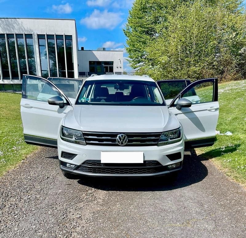 Weiß Gebraucht 2019 VW Tiguan Allspace SUV | 24.999 € (Superpreis) - Bild 1/4