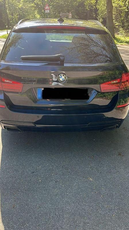 Gebraucht BMW 535 M Sport 313 PS (230 kW) 2016 Schwarz Kombi