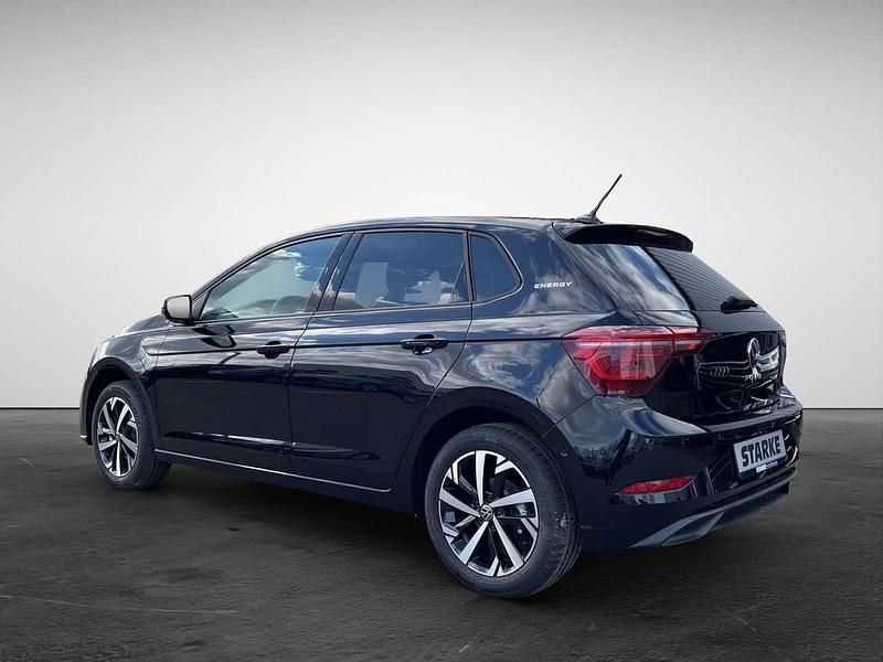 Neu VW Polo 116 PS (85 kW) 2026 Schwarz (deep black perleffekt) Kleinwagen