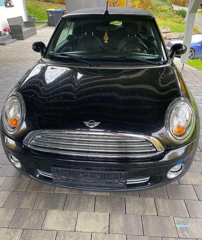 Schwarz Gebraucht 2010 Mini Cooper Cabriolet Cabrio | 7.400 € (Etwas zu teuer) - Bild 1/4